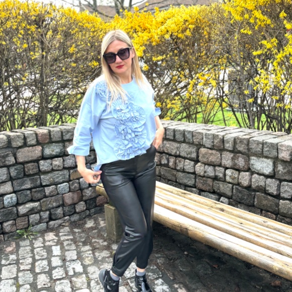 New Classic Trendy Coton Blue Blouse NWT - Picture 3 of 5